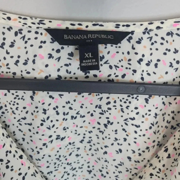 Banana Republic Ruffle V-Neck‎ Blouse White Speckle Size X-large - Picture 5 of 9